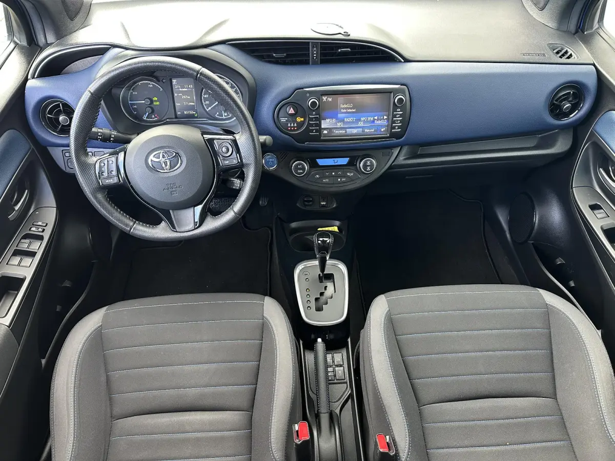 1.5 Hybrid Executive / Cruise Control / Fietsendrager Montagebeugel / Achteruitrijcamera / Keyless Entry /