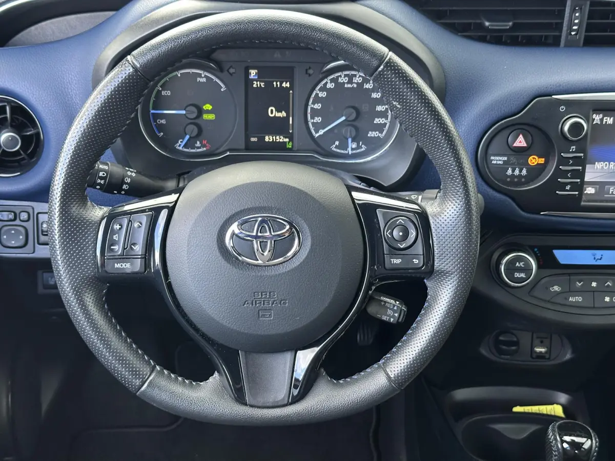 1.5 Hybrid Executive / Cruise Control / Fietsendrager Montagebeugel / Achteruitrijcamera / Keyless Entry /
