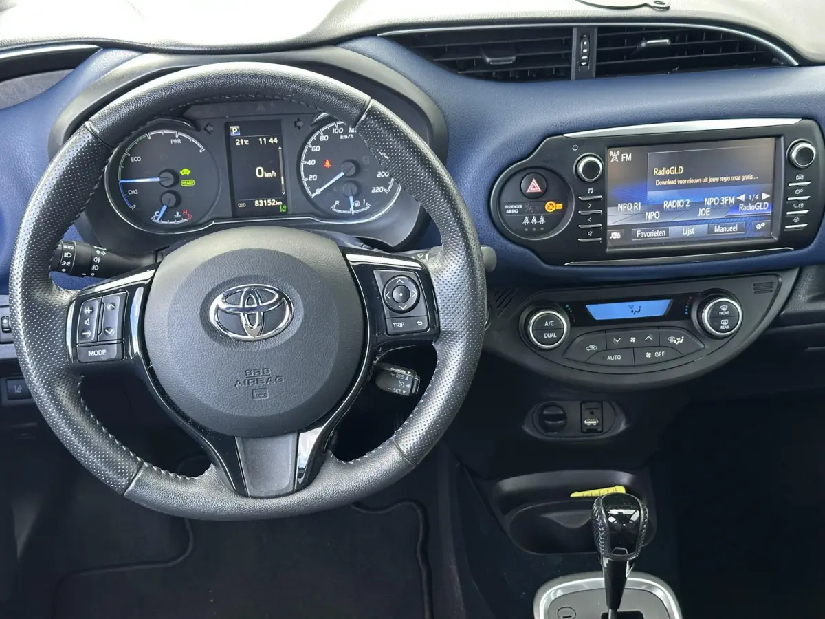 1.5 Hybrid Executive / Cruise Control / Fietsendrager Montagebeugel / Achteruitrijcamera / Keyless Entry /