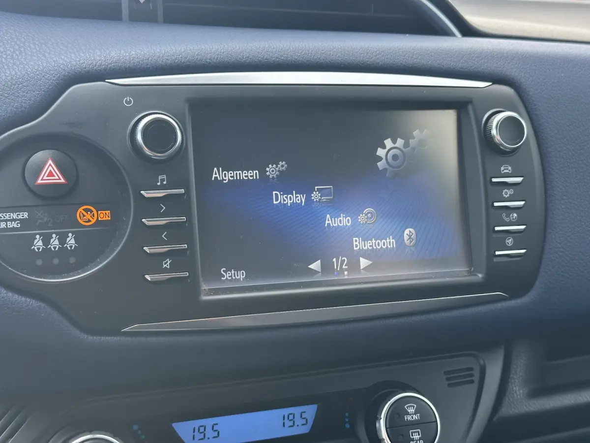 1.5 Hybrid Executive / Cruise Control / Fietsendrager Montagebeugel / Achteruitrijcamera / Keyless Entry /