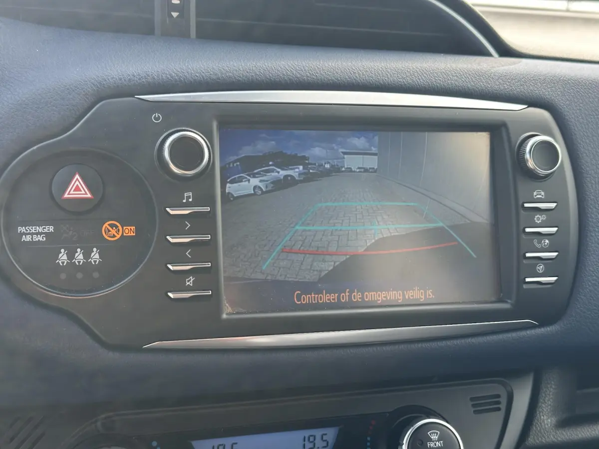1.5 Hybrid Executive / Cruise Control / Fietsendrager Montagebeugel / Achteruitrijcamera / Keyless Entry /