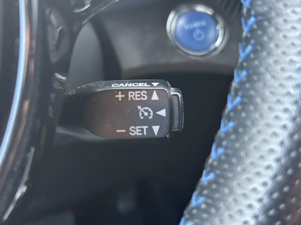 1.5 Hybrid Executive / Cruise Control / Fietsendrager Montagebeugel / Achteruitrijcamera / Keyless Entry /