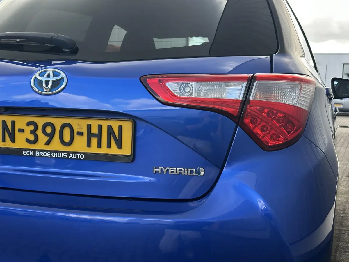 1.5 Hybrid Executive / Cruise Control / Fietsendrager Montagebeugel / Achteruitrijcamera / Keyless Entry /