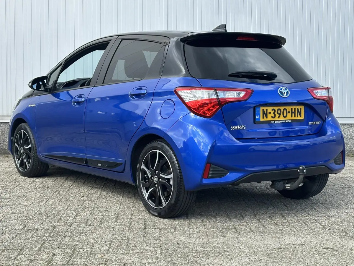 1.5 Hybrid Executive / Cruise Control / Fietsendrager Montagebeugel / Achteruitrijcamera / Keyless Entry /