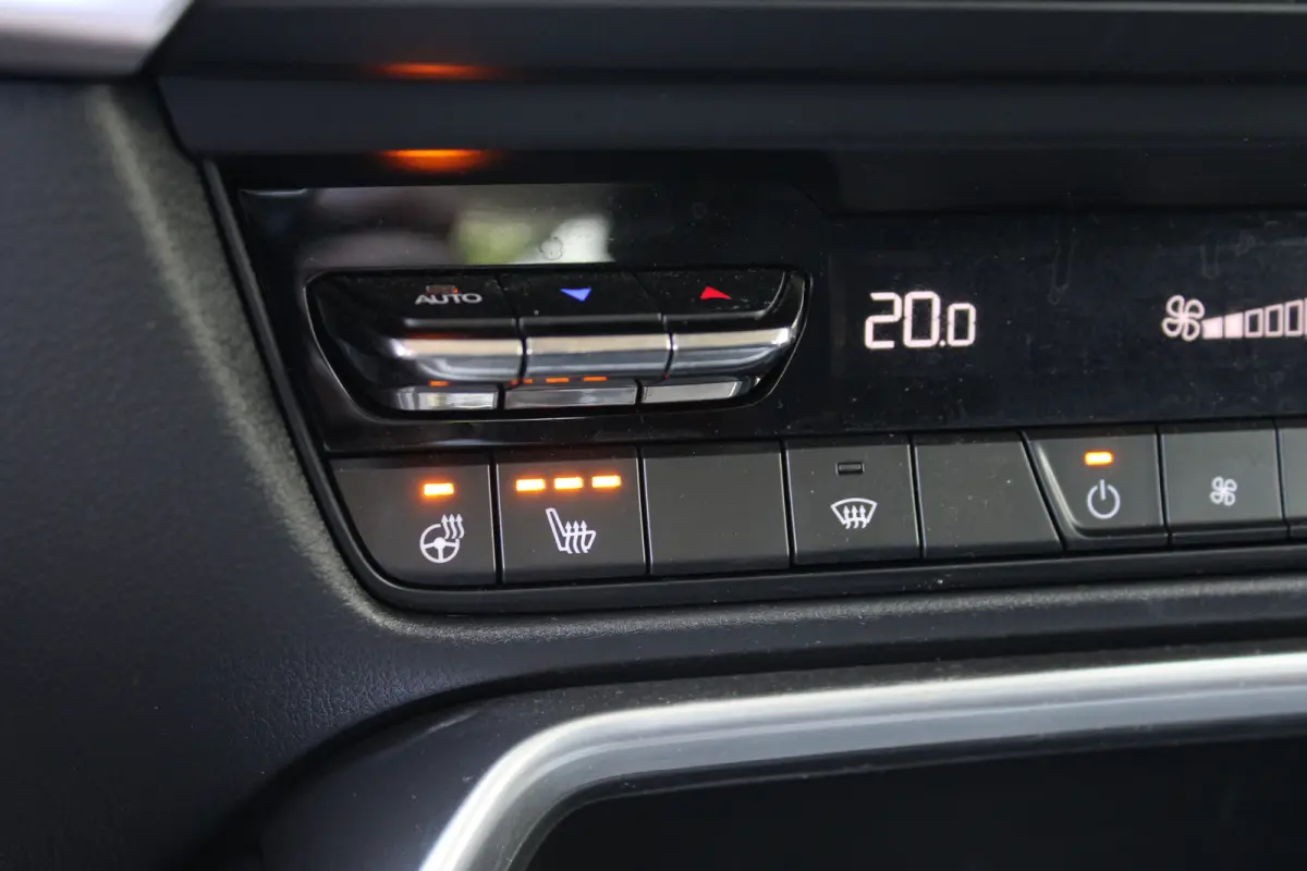 2.5 e-SkyActiv PHEV Exclusive-Line | Afneembare trekhaak! |