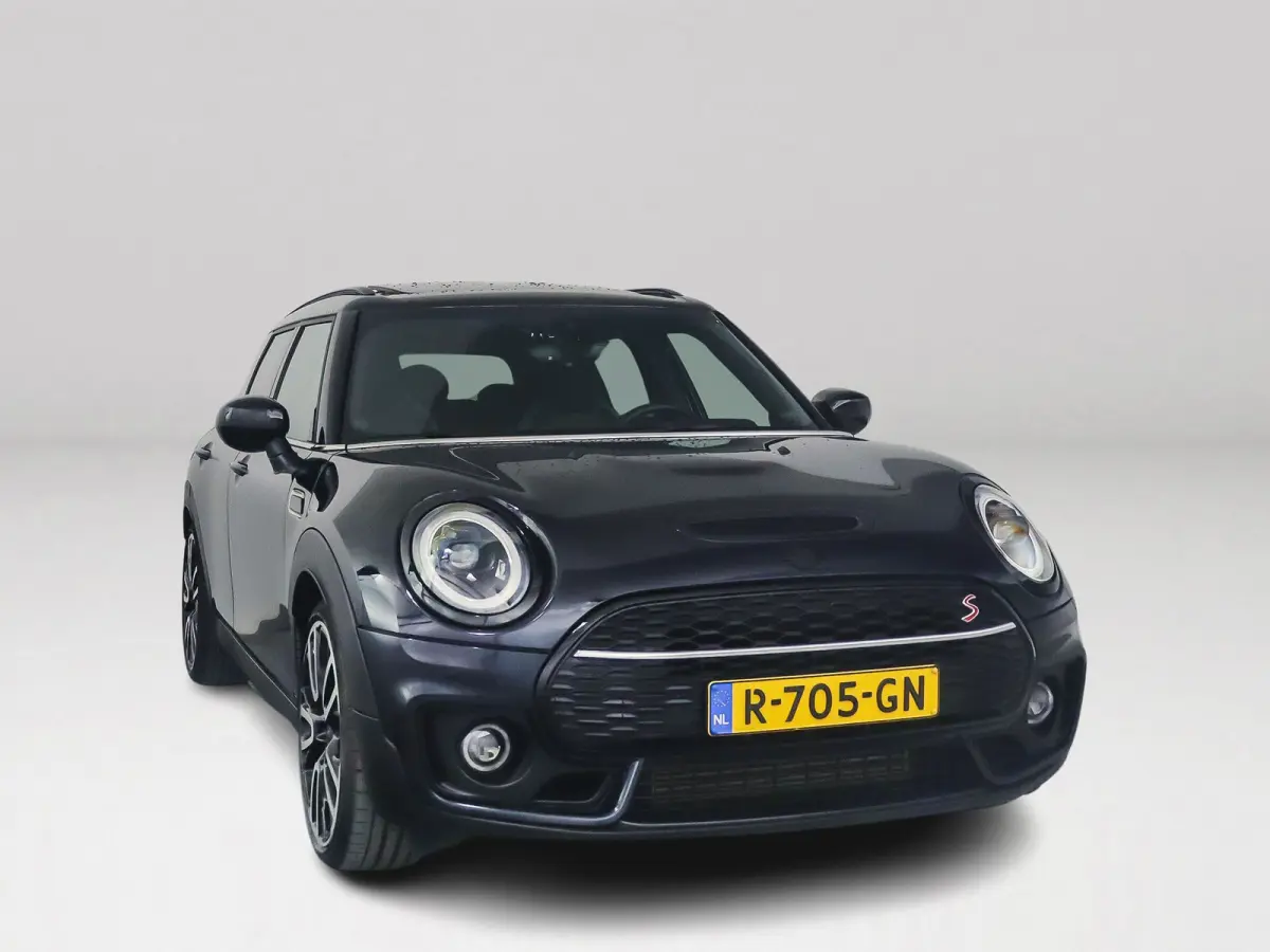 2.0 Cooper S Rockingham GT Edition | Panoramadak | Parkeercamera | Harman Kardon | Head-up display | Stoel- en stuurverwarming