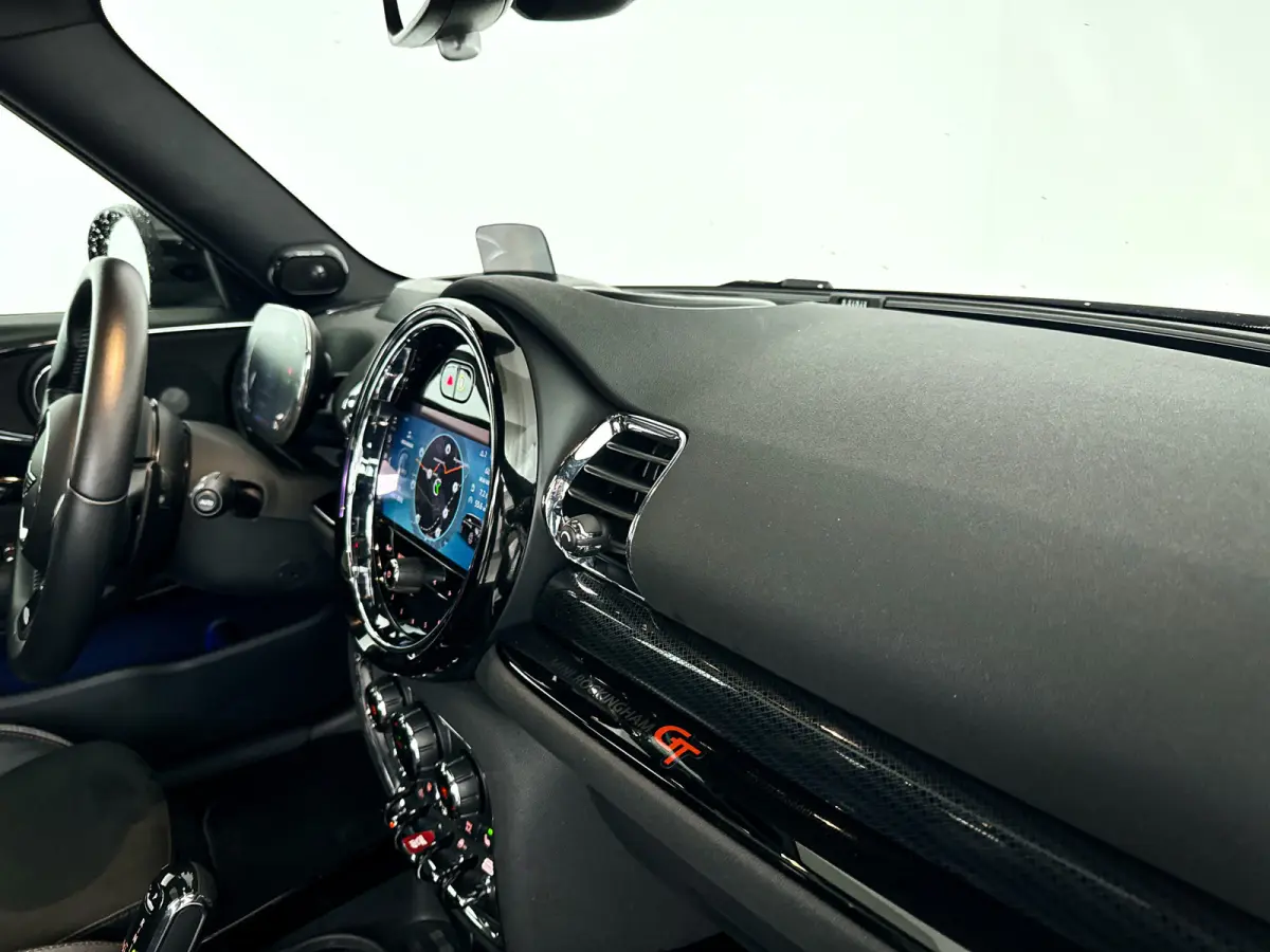 2.0 Cooper S Rockingham GT Edition | Panoramadak | Parkeercamera | Harman Kardon | Head-up display | Stoel- en stuurverwarming