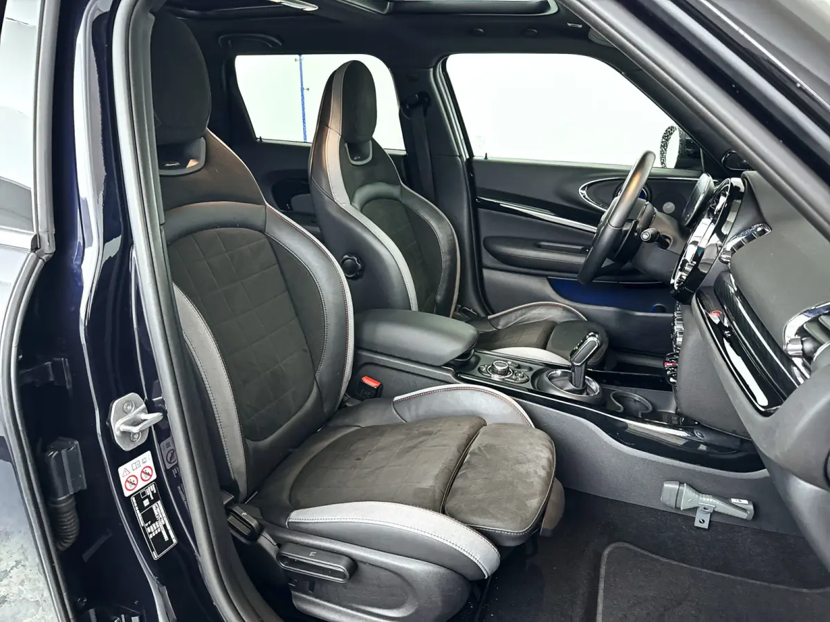 2.0 Cooper S Rockingham GT Edition | Panoramadak | Parkeercamera | Harman Kardon | Head-up display | Stoel- en stuurverwarming