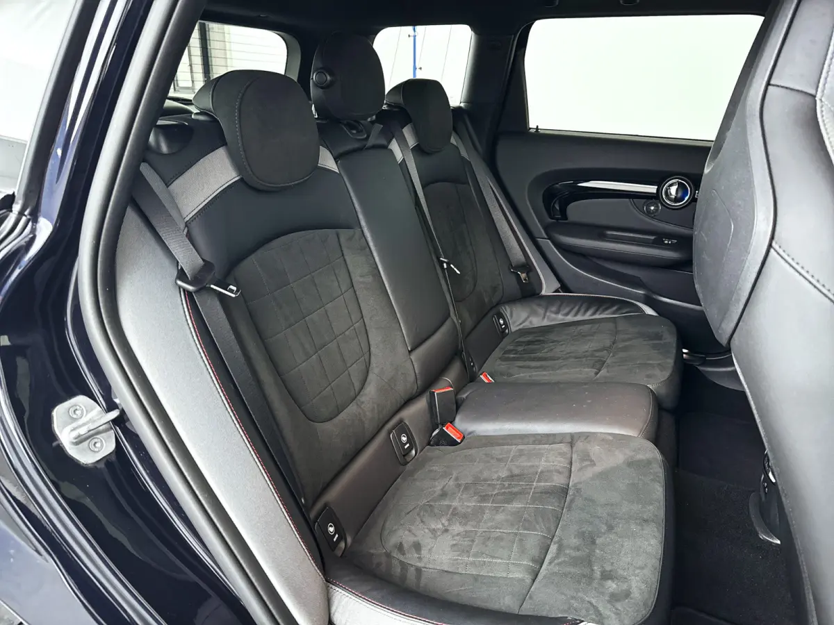 2.0 Cooper S Rockingham GT Edition | Panoramadak | Parkeercamera | Harman Kardon | Head-up display | Stoel- en stuurverwarming