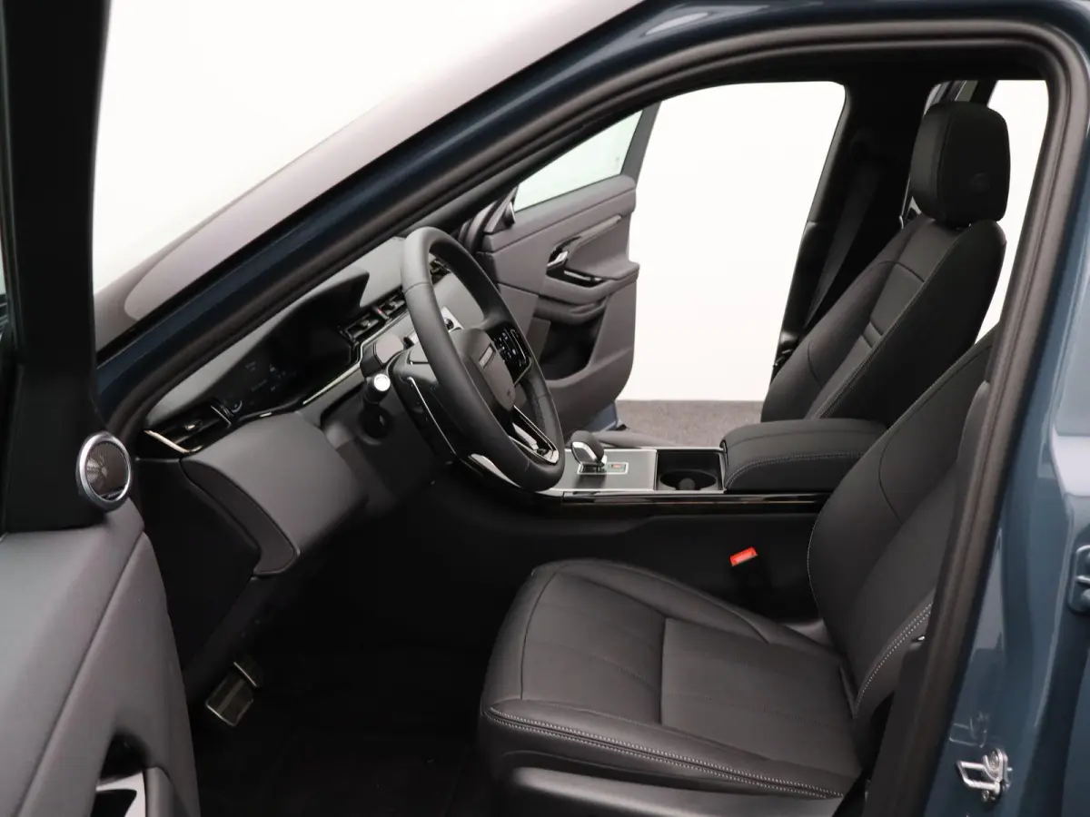 1.5 P270e PHEV AWD Hoxton Edition € 6100,- Voordeel!| Cold Climate Pack | Towing Pack |