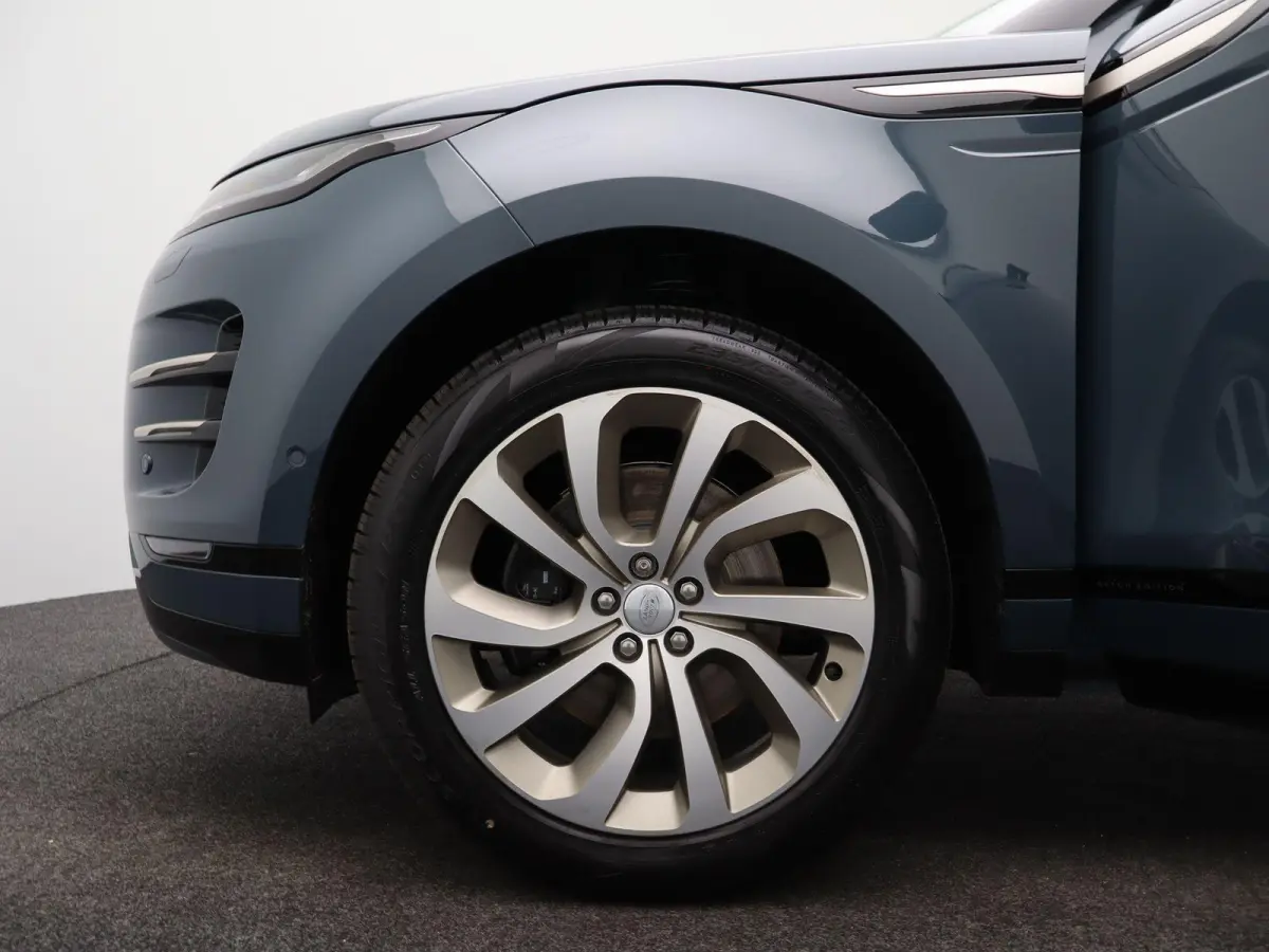 1.5 P270e PHEV AWD Hoxton Edition € 6100,- Voordeel!| Cold Climate Pack | Towing Pack |