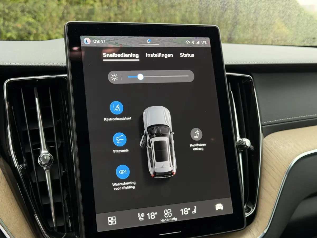 T6 Plug-in hybrid AWD Ultra Dark