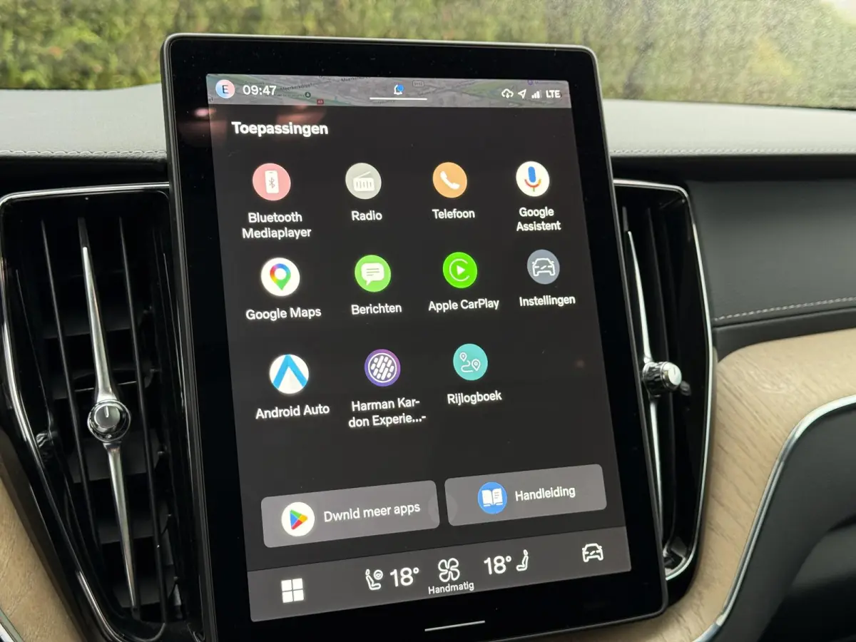 T6 Plug-in hybrid AWD Ultra Dark