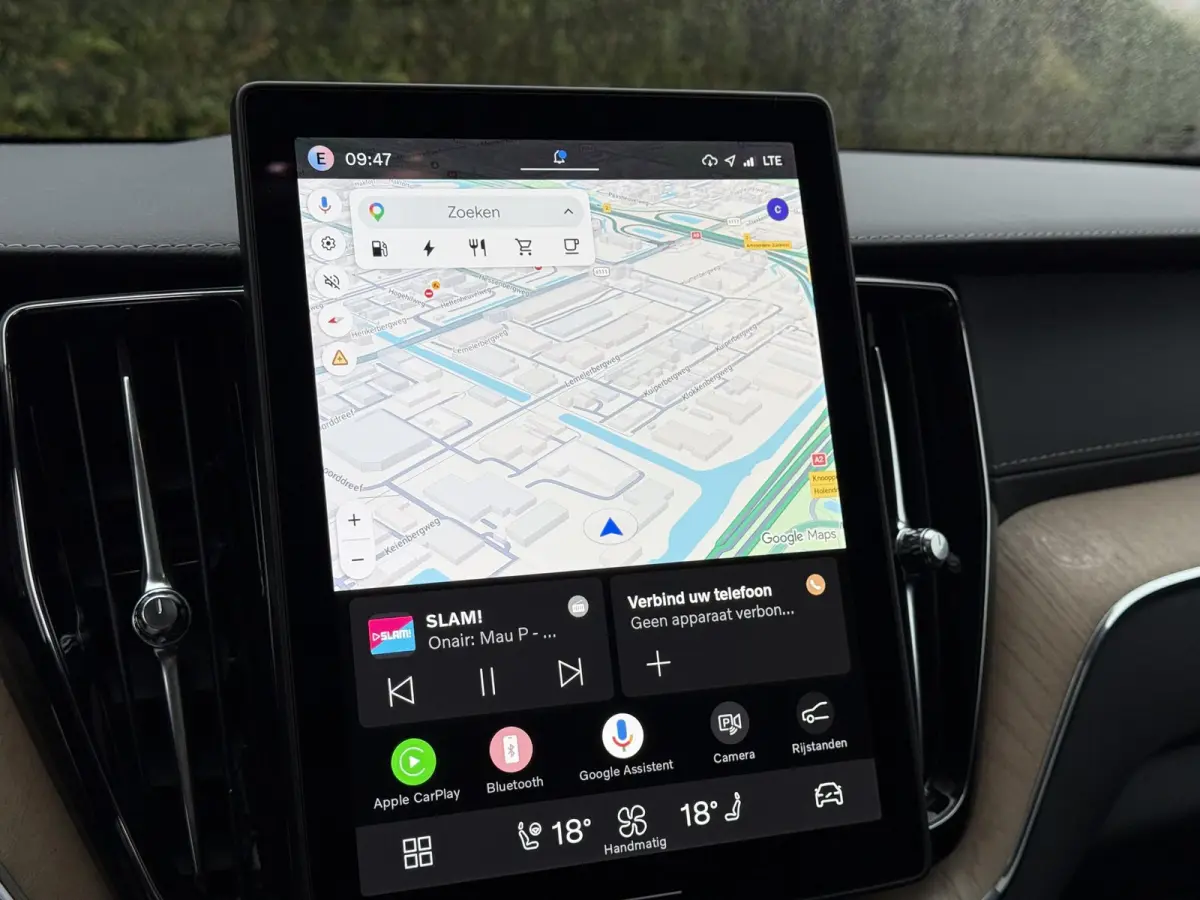 T6 Plug-in hybrid AWD Ultra Dark