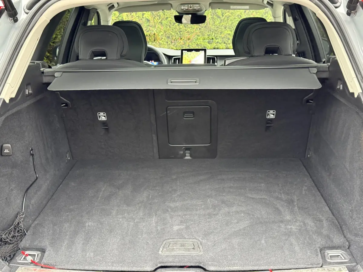 T6 Plug-in hybrid AWD Ultra Dark