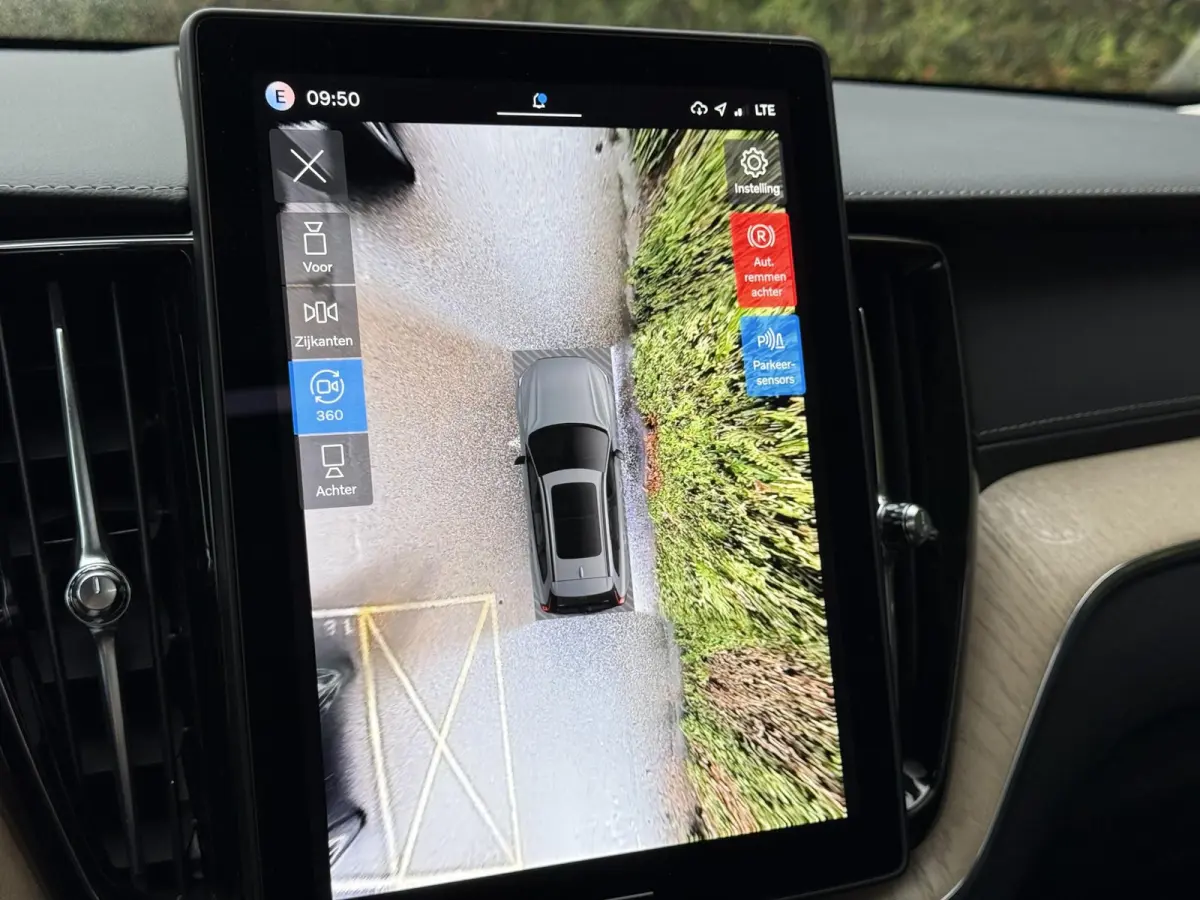 T6 Plug-in hybrid AWD Ultra Dark