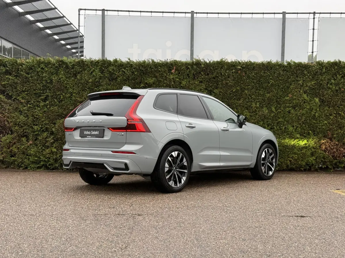 T6 Plug-in hybrid AWD Ultra Dark