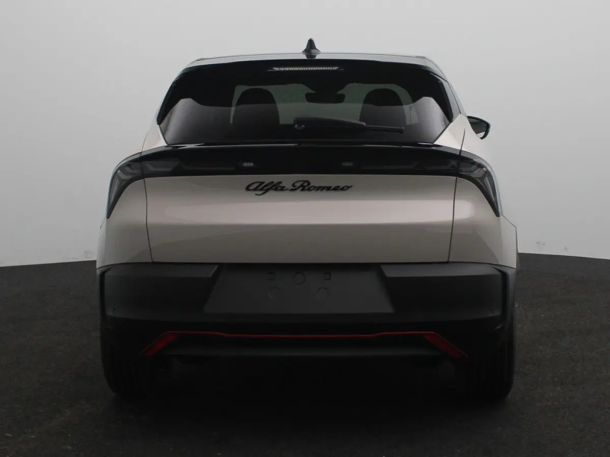 Elettrica Sport Speciale 54 kWh | Navigatie | Techno Pack | Warmtepomp Two-Tone lak | Voorraad Voordeel | 2 + 6 Jaar Speciale Garantie! |