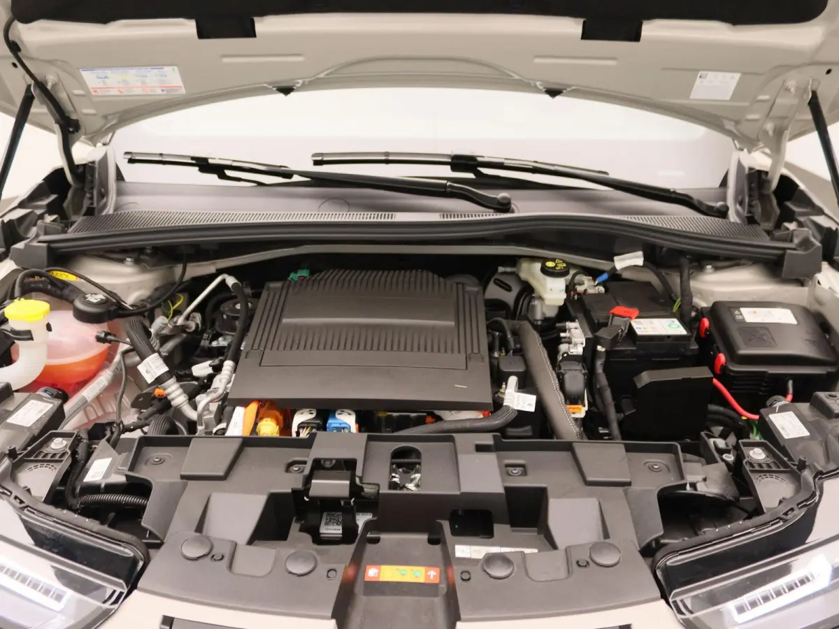 Elettrica Sport Speciale 54 kWh | Navigatie | Techno Pack | Warmtepomp Two-Tone lak | Voorraad Voordeel | 2 + 6 Jaar Speciale Garantie! |