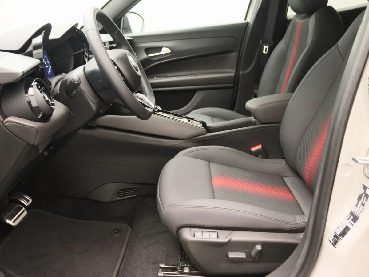 Elettrica Sport Speciale 54 kWh | Navigatie | Techno Pack | Warmtepomp Two-Tone lak | Voorraad Voordeel | 2 + 6 Jaar Speciale Garantie! |