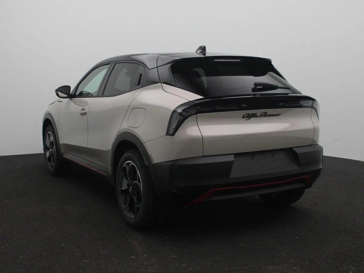 Elettrica Sport Speciale 54 kWh | Navigatie | Techno Pack | Warmtepomp Two-Tone lak | Voorraad Voordeel | 2 + 6 Jaar Speciale Garantie! |