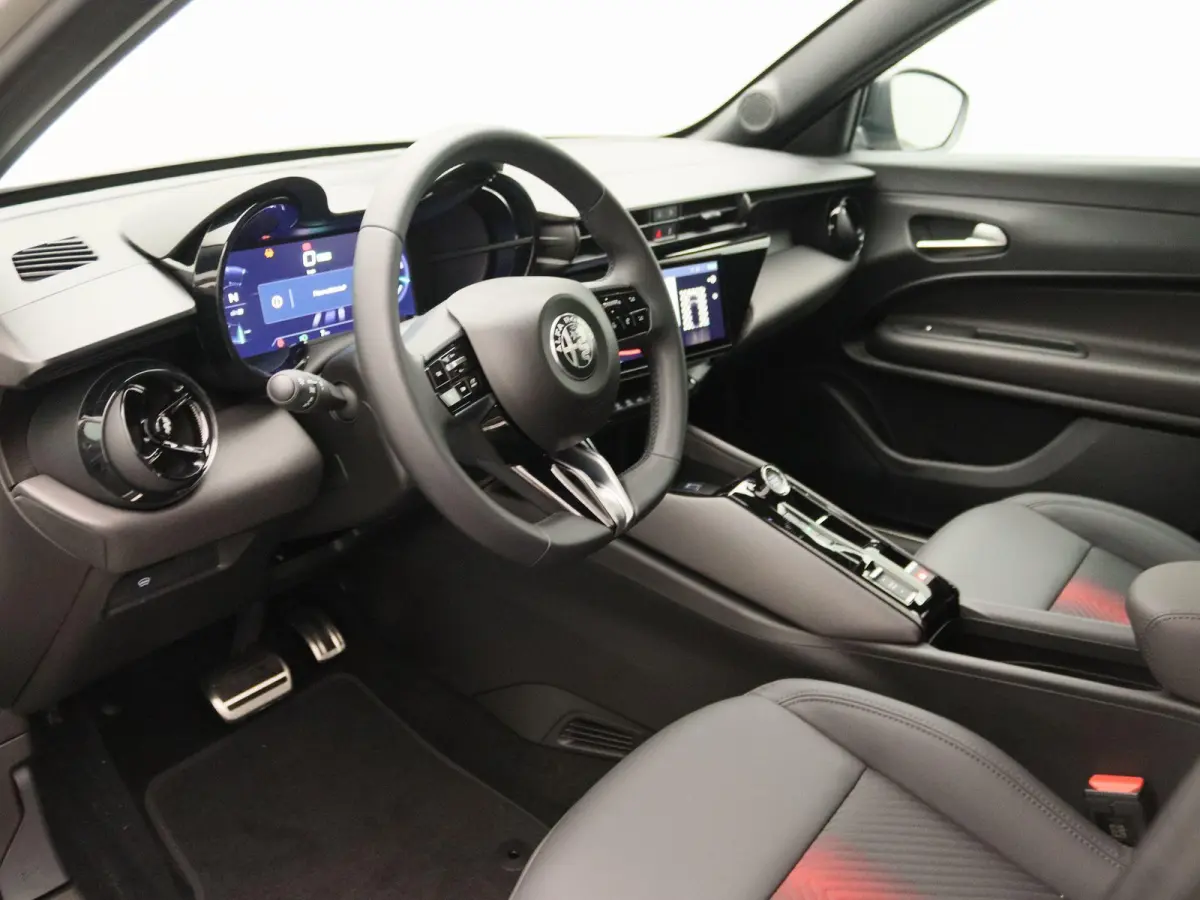 Elettrica Sport Speciale 54 kWh | Navigatie | Techno Pack | Warmtepomp Two-Tone lak | Voorraad Voordeel | 2 + 6 Jaar Speciale Garantie! |