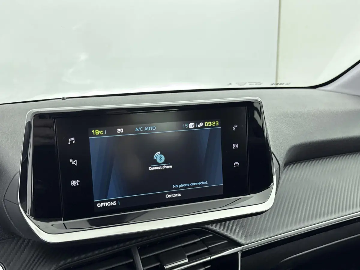 Active Pack 50kWh | 1ste eigenaar | ACCU 95% | Stoelverwarming | LED lampen | Parkeersensoren | Navigatie | AUTOMAAT