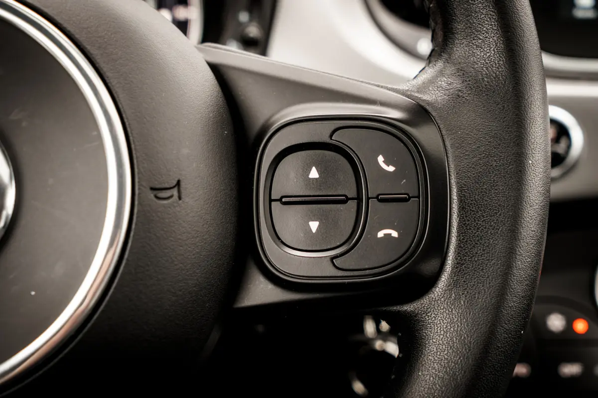 1.0 Hybrid Sport | Panoramadak | 34.079 Km! | Sportstoelen | PDC | Cruise Control
