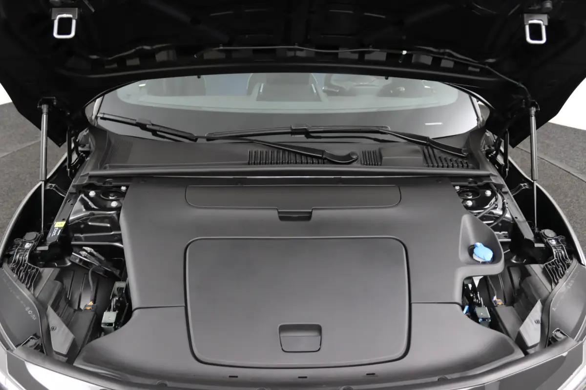 P3 Long Range Plus Europa 69 kWh | Snel Leverbaar | Stoelverwarming | Harman/Kardon | Stuurverwarming |