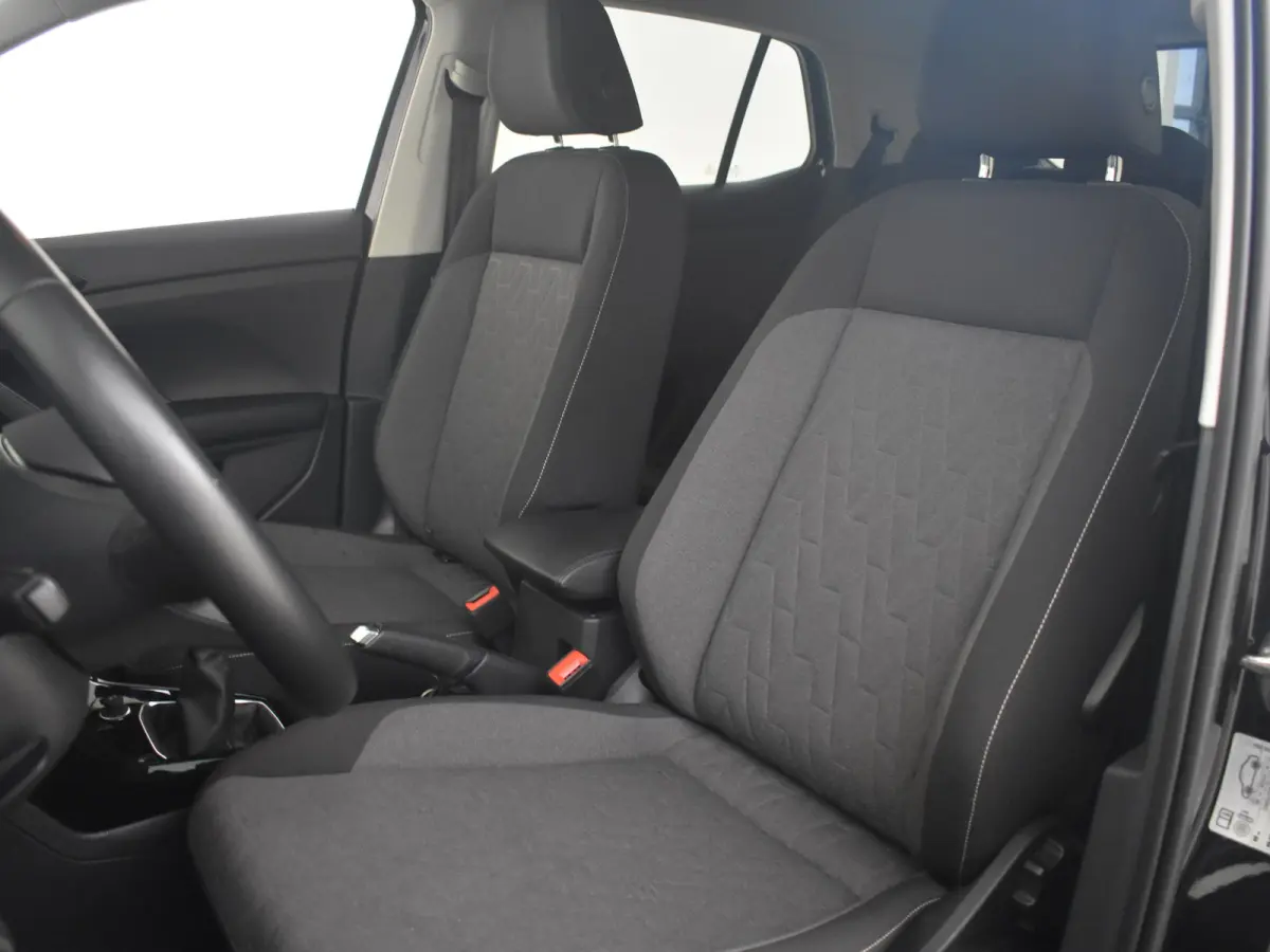 1.0 TSI Life Edition 115 PK | Achteruitrijcamera | Apple Carplay Android Auto | Keyless entry/start | Stoelverwarming | Navigatie | LED | DAB | 17"LMV