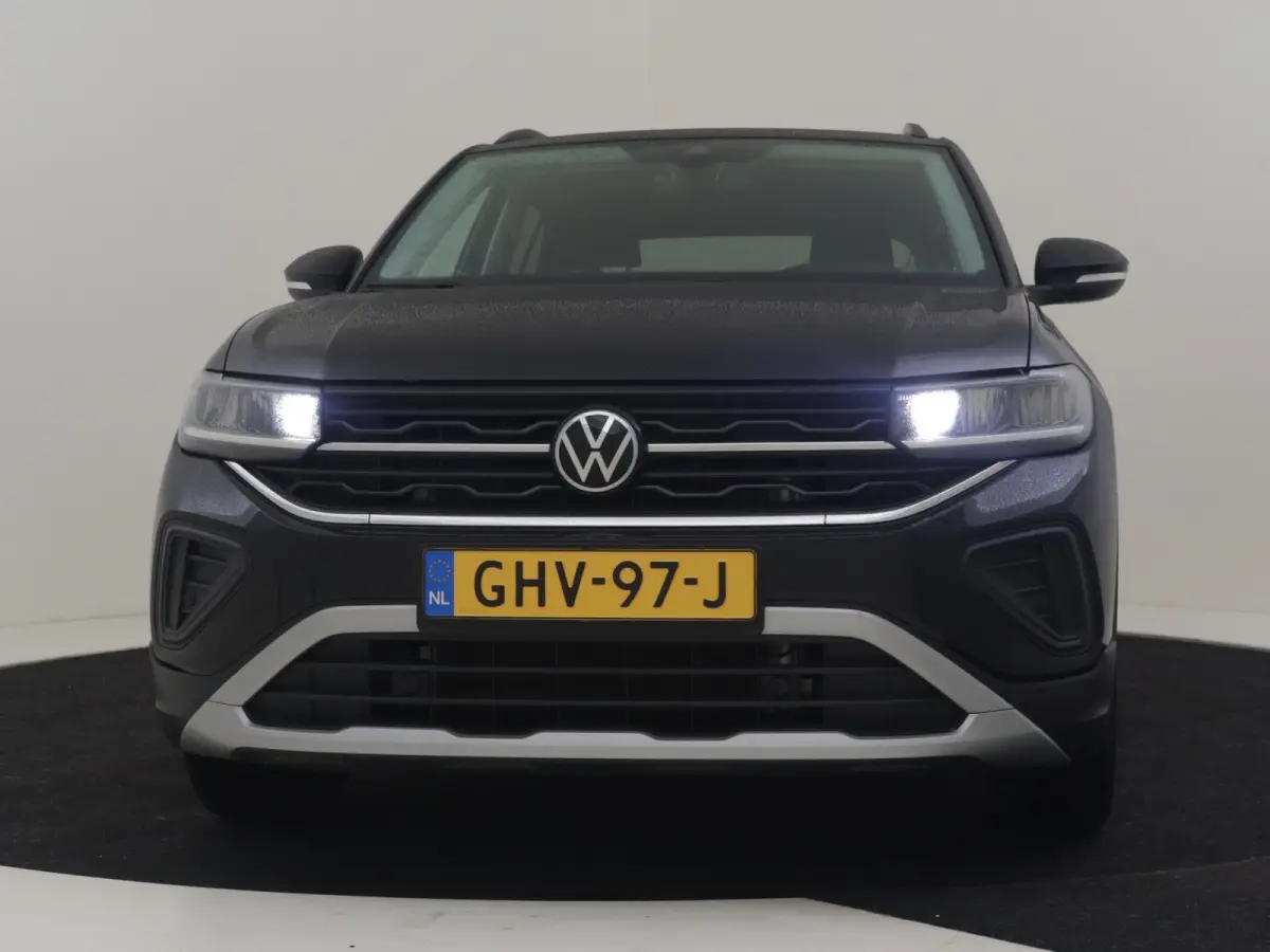 1.0 TSI Life Edition 115 PK | Achteruitrijcamera | Apple Carplay Android Auto | Keyless entry/start | Stoelverwarming | Navigatie | LED | DAB | 17"LMV