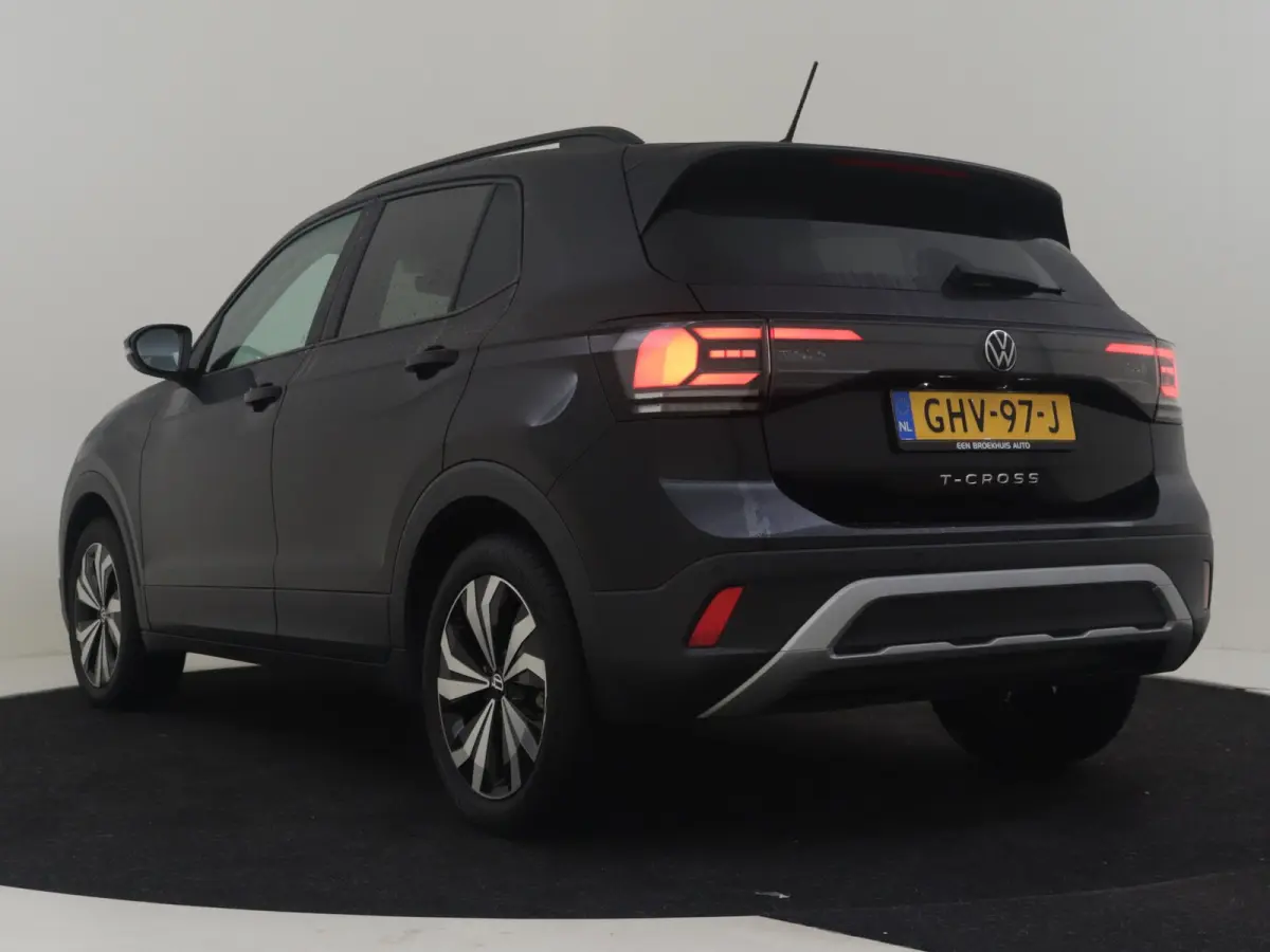 1.0 TSI Life Edition 115 PK | Achteruitrijcamera | Apple Carplay Android Auto | Keyless entry/start | Stoelverwarming | Navigatie | LED | DAB | 17"LMV