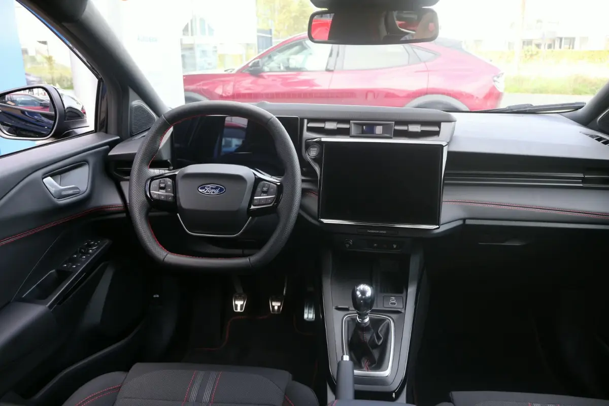 1.0 EcoBoost ST-Line | Voorraad! | Winterpack | Camera | Elektrische Achterklep | Cruise Control | Navigatie | Reservewiel | Climate Control |
