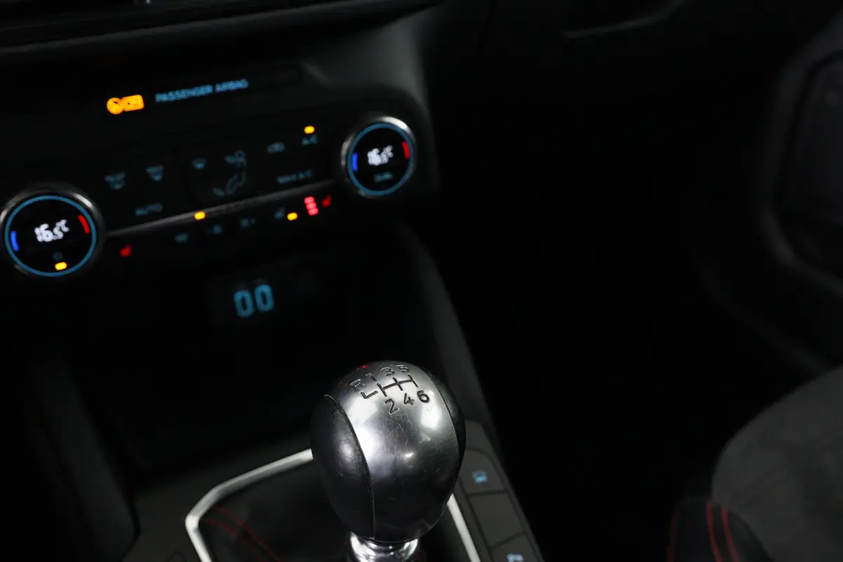 1.5EB ST-Line X Dealer Onderhouden! | Trekhaak | Winterpack | B&O | Clima | Camera | HUD | LED | Navi | Cruise Control | Keyless | Elk. Achterklep | DAB | Parkeersensoren V+A