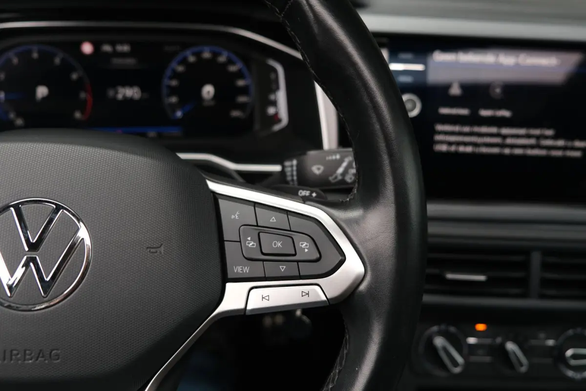 1.0 TSI 2x R-Line 116PK DSG Pano Carplay Led Virtual Acc Pdc