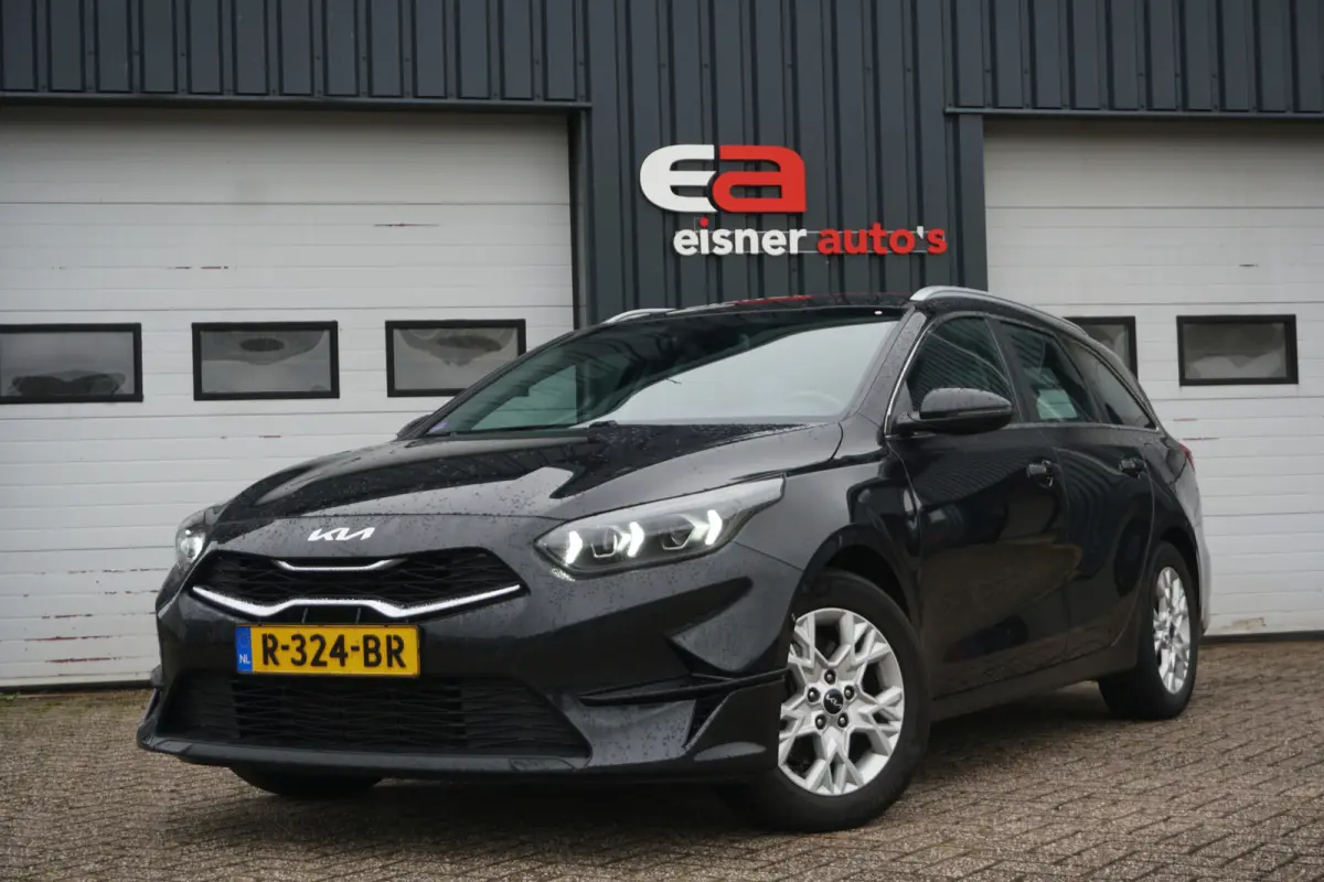 1.0 T-GDi DynamicLine | FULL LED | CAMERA | FACELIFT | CARPLAY |