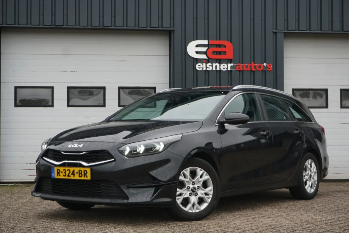 1.0 T-GDi DynamicLine | FULL LED | CAMERA | FACELIFT | CARPLAY |