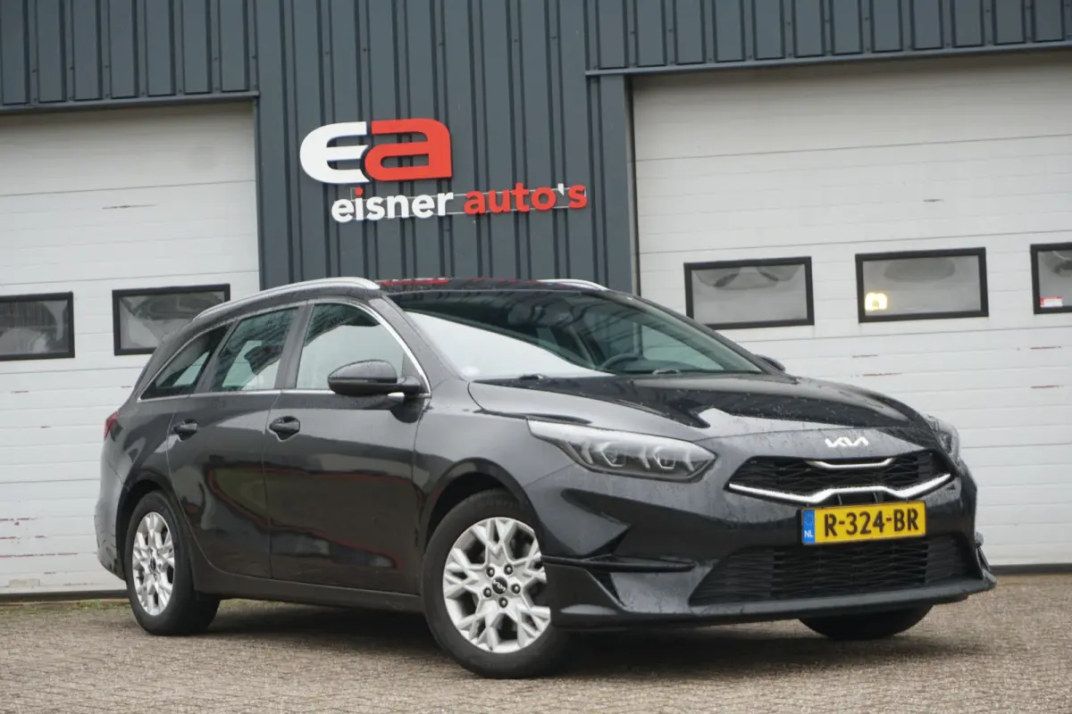 1.0 T-GDi DynamicLine | FULL LED | CAMERA | FACELIFT | CARPLAY |