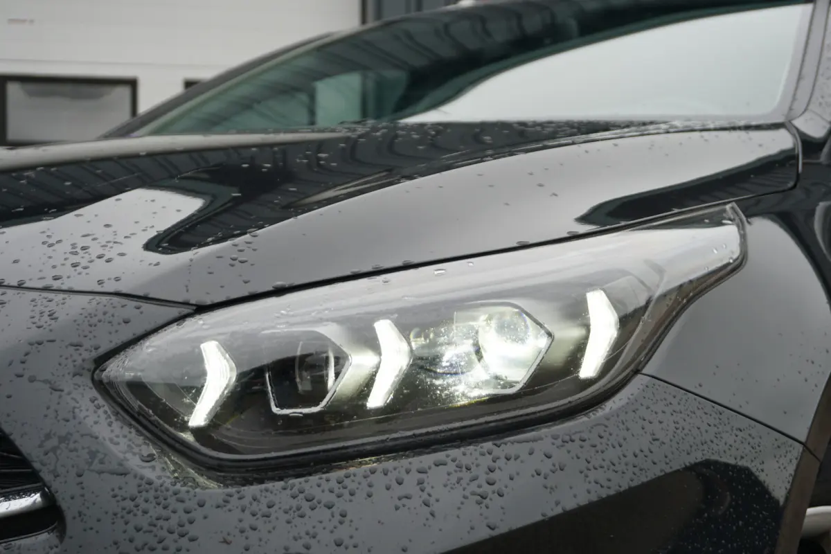 1.0 T-GDi DynamicLine | FULL LED | CAMERA | FACELIFT | CARPLAY |