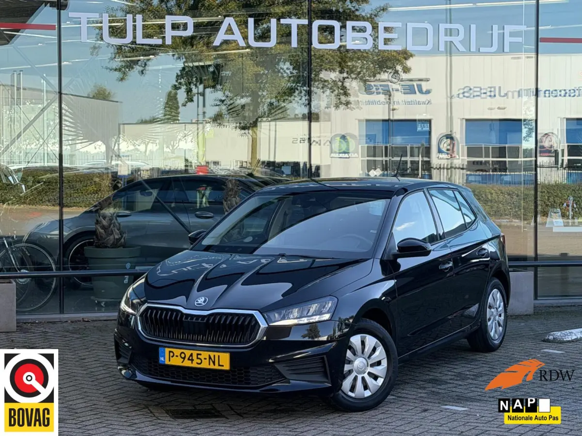 1.0 Active 5 Drs Airco Cruise Lage km stand NAP