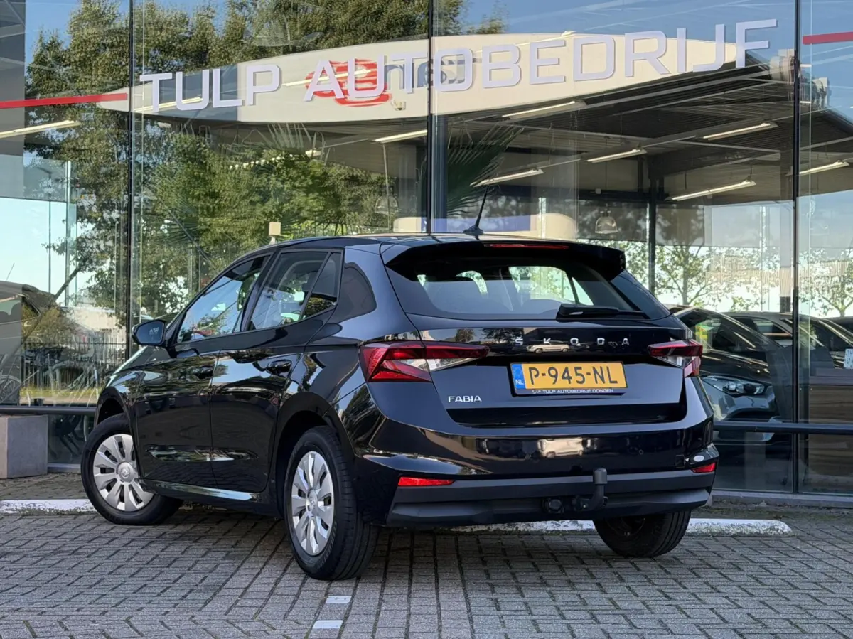 1.0 Active 5 Drs Airco Cruise Lage km stand NAP