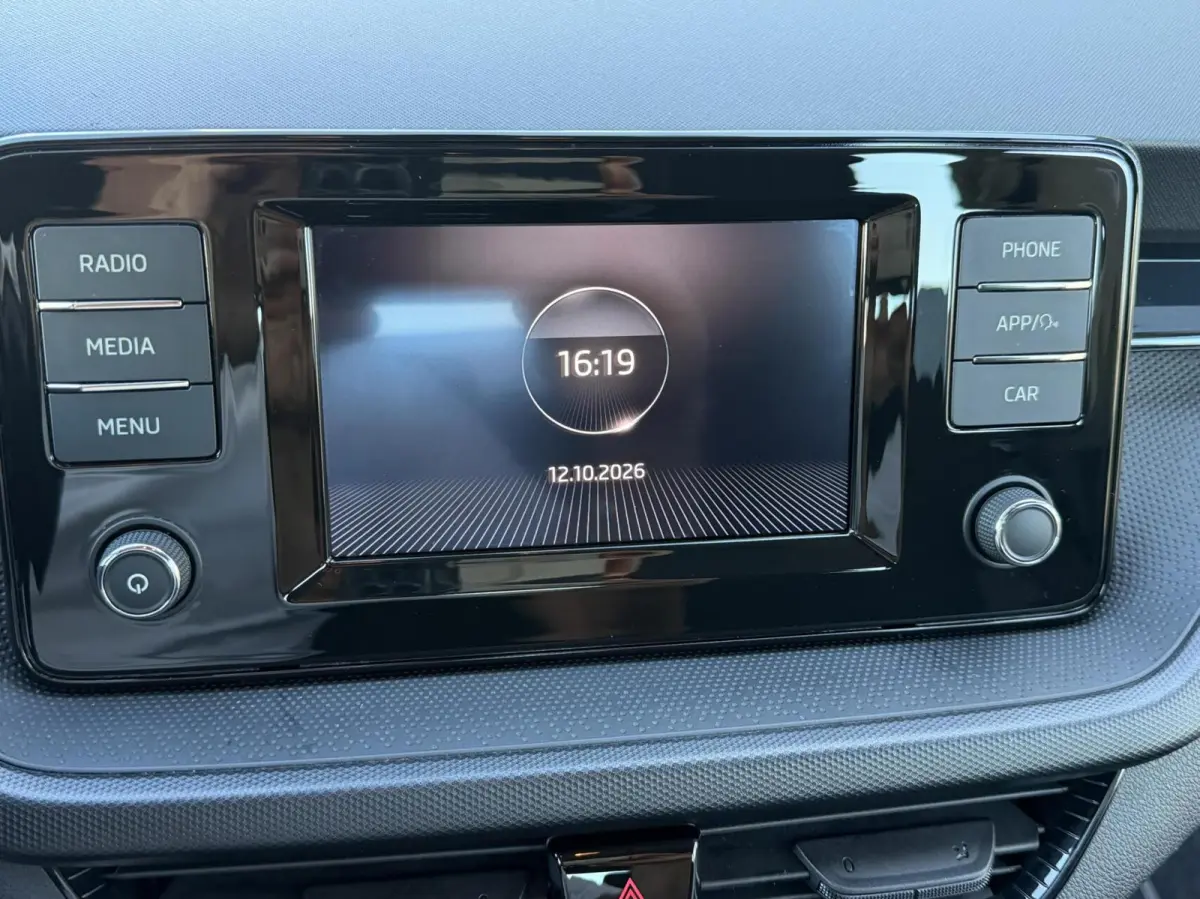 1.0 Active 5 Drs Airco Cruise Lage km stand NAP