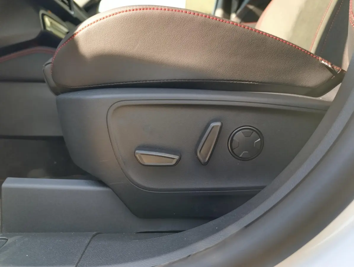 2.5 PHEV ST-Line X | VOORRAAD! | Black Pack | Panodak | Elek. trekhaak | Adaptive Cruise | AGR stoelen met memory | Stoel/stuur voorruitverwarming | B&O Audio | Dodehoekdetectie | Elek. klep