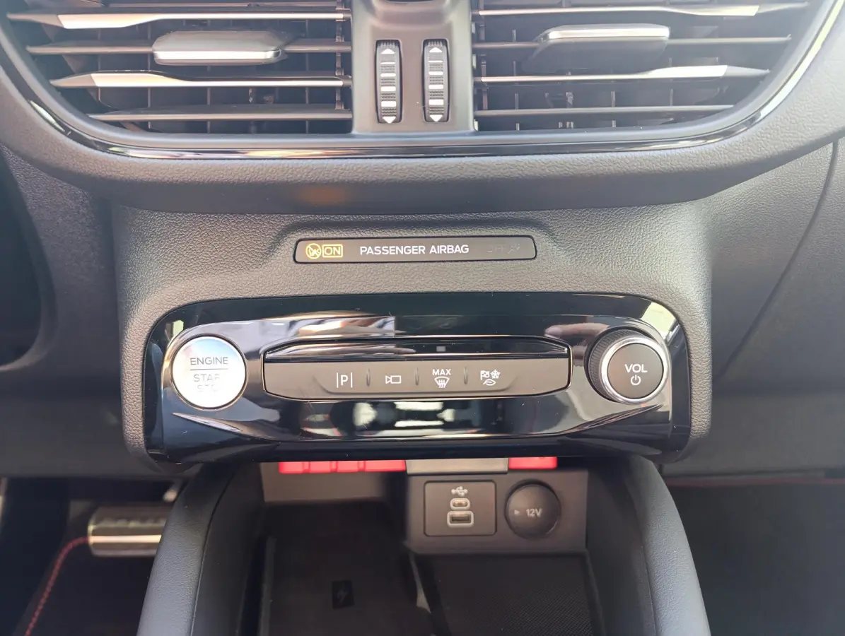 2.5 PHEV ST-Line X | VOORRAAD! | Black Pack | Panodak | Elek. trekhaak | Adaptive Cruise | AGR stoelen met memory | Stoel/stuur voorruitverwarming | B&O Audio | Dodehoekdetectie | Elek. klep