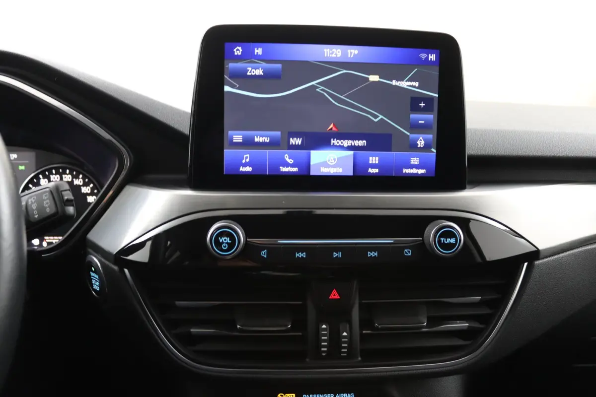 2.5 PHEV Titanium | Dealeronderhouden | Privacy Glass | 18 Inch | Navigatie | CarPlay/Android Auto