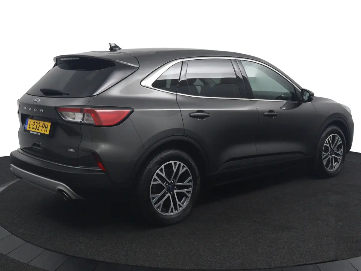 2.5 PHEV Titanium | Dealeronderhouden | Privacy Glass | 18 Inch | Navigatie | CarPlay/Android Auto