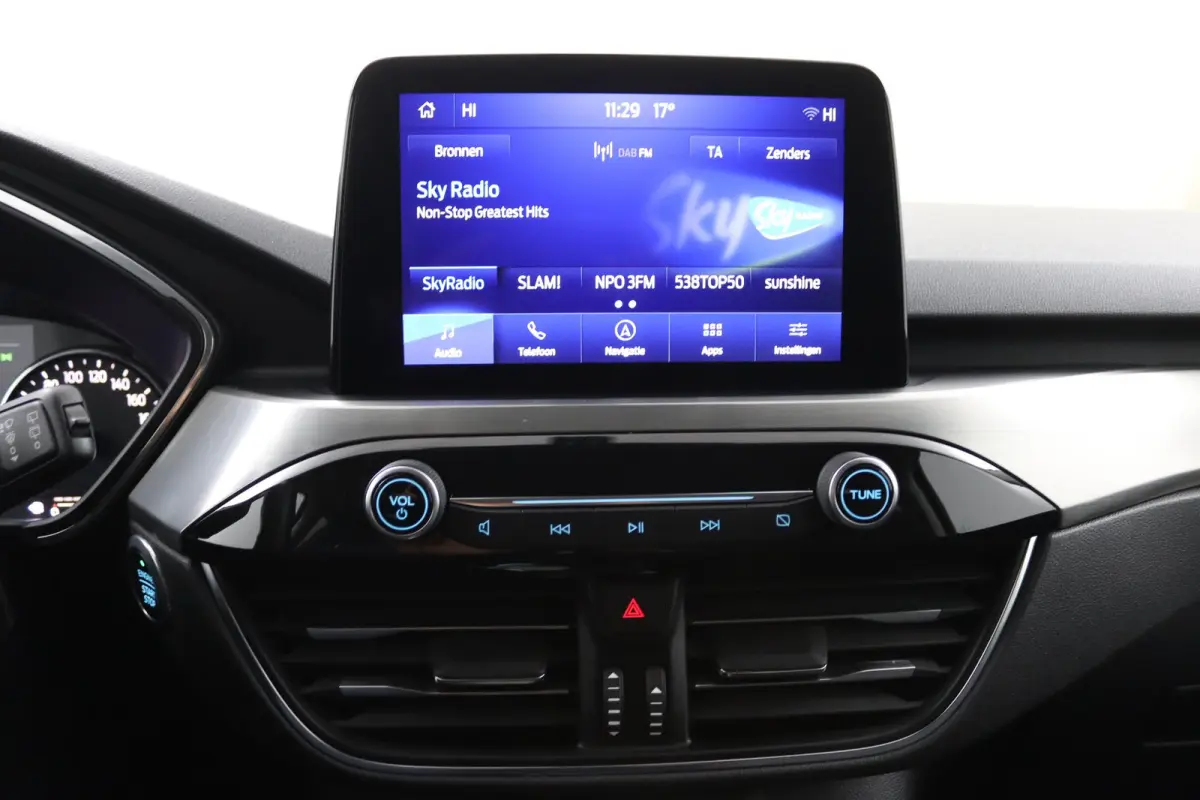 2.5 PHEV Titanium | Dealeronderhouden | Privacy Glass | 18 Inch | Navigatie | CarPlay/Android Auto