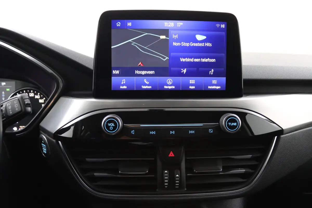 2.5 PHEV Titanium | Dealeronderhouden | Privacy Glass | 18 Inch | Navigatie | CarPlay/Android Auto