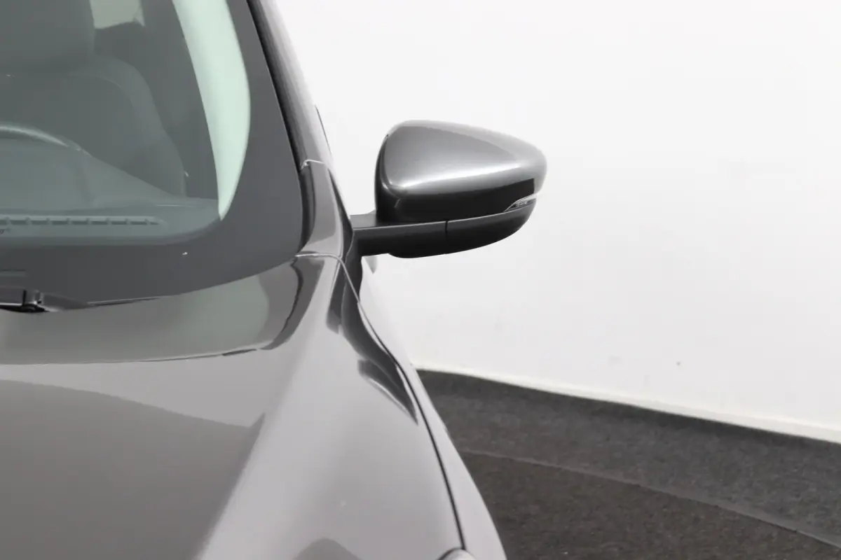 2.5 PHEV Titanium | Dealeronderhouden | Privacy Glass | 18 Inch | Navigatie | CarPlay/Android Auto