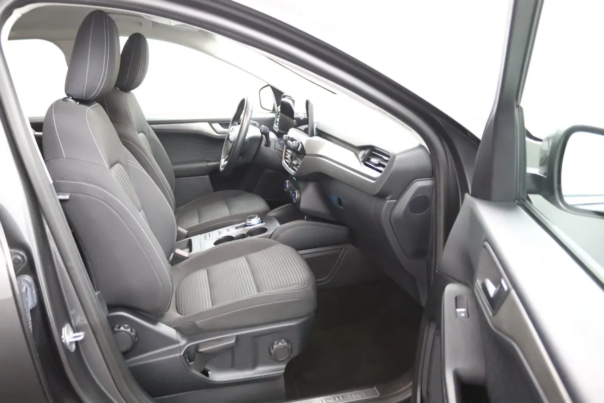 2.5 PHEV Titanium | Dealeronderhouden | Privacy Glass | 18 Inch | Navigatie | CarPlay/Android Auto